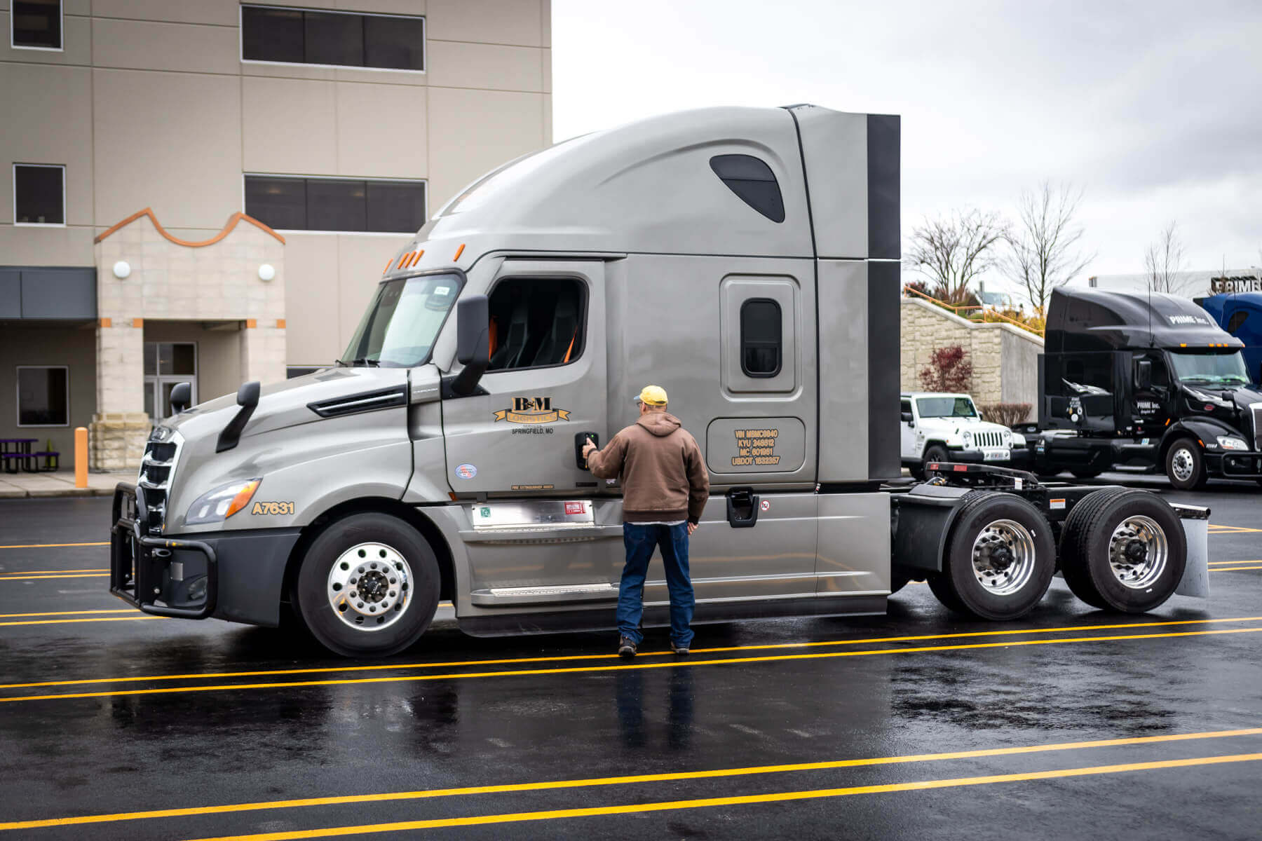 About B&M Logistics - A Trusted Trucking Company in Missouri